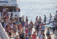 Los grupos organizados de más de 20 personas que viajen a Baleares deberán presentar vacunación completa o PCR negativa