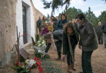 Un record a les víctimes de la repressió franquista