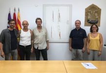 El artista Rafel Tur Costa cede una obra a Formentera