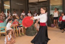 El Centre de Dia se llenó de música y danza