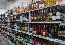 El Govern aprobará la prohibición de la venta de alcohol en establecimientos comerciales y gasolineras a partir de las 22.00 horas