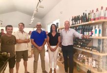 El Mercat Pagès compte amb un estand amb productes locals de les Balears