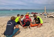 Simulacro de salvamento en Illetes