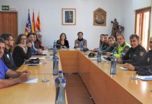 Acuerdo para establecer un protocolo de actuación ante la llegada de migrantes irregulares a la isla
