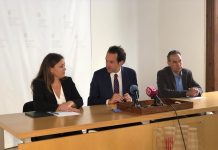 Acord amb les navilieres per oferir una barca entre Eivissa i Formentera a primera hora i darrera hora del dia