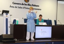 El personal sanitario recibe formación sobre el Coronavirus