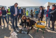 Colocación de la primera piedra del nuevo centro educativo de Sant Ferran