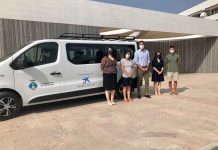 El Centro de Deportes Náuticos incorpora un vehículo adaptado para desplazamientos de personas con necesidades especiales y regatistas de la escuela