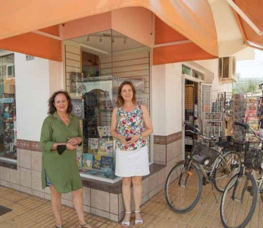 Seis décadas entre periódicos, libros y lápices de colores