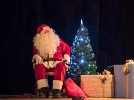 Papá Noel recoge pedidos de regalos en Formentera
