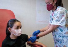 67 menores de 9 a 11 años de las Pitiusas han sido vacunados hoy contra la Covid