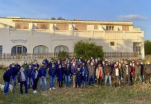 Vecinos y militantes manifiestan su apoyo a los cuatro miembros de GxF