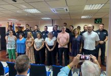 Graduación de 23 agentes de policía local que han superado el curso de capacitación de oficiales Graduación de 23 agentes de policía local