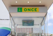 El premio del cupón diario de la Once cae en Formentera Yolanda en el kiosko de la Once de Sant Francesc
