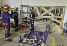 Los bomberos del Consell de Formentera realizan un curso de estabilización de estructuras colapsadas