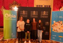Escolares de Formentera participan en el XI Parlament Infantil de las Islas Baleares Parte de la delegación de Formentera en el Parlament Infantil