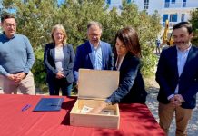 Inicio de las obras de diecisiete viviendas públicas en Sant Ferran Primera piedra nuevas VPO en Sant Ferran