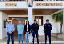 Dos agentes de la Policía Local de Formentera toman posesión como oficiales policía local