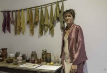 Simona Colzi enseña secretos del arte textil a través de la exposición «Madre Tierra» Simona Colzi "Madre Tierra"
