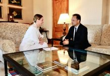 Prohens se compromete a crear un Centro sanitario de Atención Primaria en Formentera Imagen de la primera reunión del presidente del Consell de Formentera con la presidenta del Govern balear