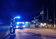Nueva rotura de un cable del tendido eléctrico en Formentera Imagen de los trabajos de repación del cable por parte de los técnicos de Elecnor