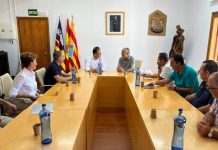 Reunión de delegados del sindicato UGT con su secretario general en Formentera Pepe Álvarez UGT