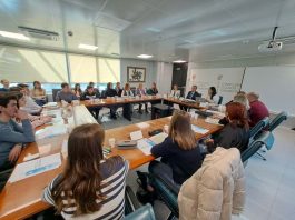 Educación regula el uso de teléfonos móviles durante la jornada escolar en todos los centros educativos de las Illes Balears