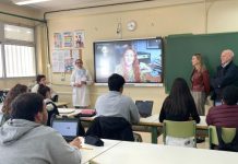 «Científiques a l’aula» para celebrar el Día Internacional de la Mujer y la Niña en Ciencia Actividad Científiques a l'aula