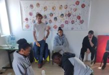 El servicio de socorrismo de Formentera imparte un curso para aprender a utilizar el desfibrilador Curso desfibrilador