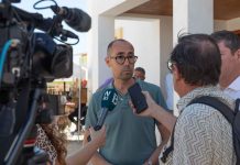 Sa Unió, GxF y PSOE presentan una moción de censura contra Córdoba y proponen a Óscar Portas como candidato a presidente del Consell