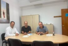 El Consell Insular y la S.D. Formentera firman un convenio para la cesión de la cafetería del campo de fútbol convenio