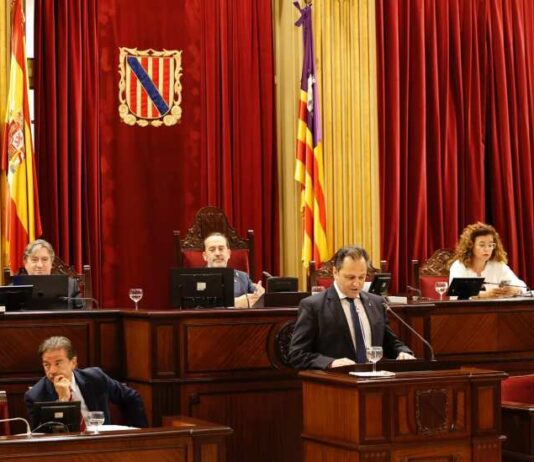 Córdoba exige la dimisión del conseller Juan Manuel Lafuente y cuestiona quién ha dirigido realmente Costas esta legislatura Gabriel Le Senne