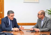 El presidente Óscar Portas traslada al diputado José Vicente Marí Bosó las preocupaciones de Formentera Marí Bosó y Óscar Portas