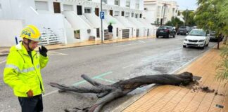 Emergencias mantiene la alerta roja por lluvias y tormentas en Ibiza y Formentera y activa el Plan INUNBAL en situación operativa 2 en las Pitiusas Tormenta 30 septiembre 2025