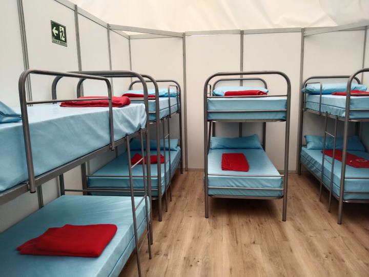 Carpa acogida migrantes