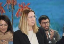 La senadora Massanet pide al Govern balear un reparto justo y solidario de los menores recién llegados