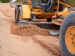 El Consell intensifica los trabajos de mantenimiento y reparación de caminos antes de la temporada turística Arreglo caminos