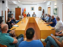 El Consell de Formentera analiza con el Govern balear y empresarios del polígono industrial las necesidades de la zona y las líneas de apoyo al sector