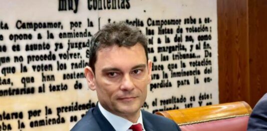 Baleares reclama en el Senado una respuesta específica del Estado ante una presión migratoria sin precedentes