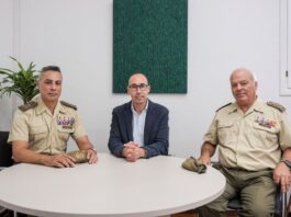 Visita institucional de representantes de las Fuerzas Armadas y la Guardia Civil a Formentera