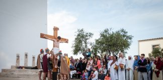 Via Crucis vivent a Sant Francesc Xavier