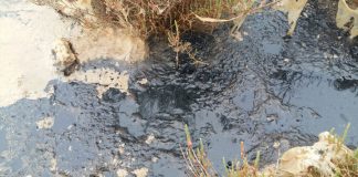 Apareix un vessament d’oli i gasoil a s’Estany des Peix