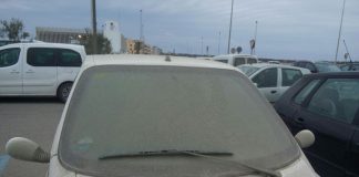 «He trobat el meu cotxe amb un dit de formigó a sobre»
