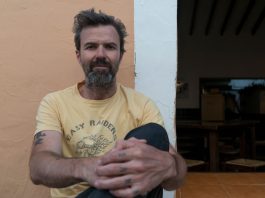 «Mi plan es el no plan: vivo el presente» Entrevista a Pau Donés