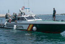 Rescatados 13 migrantes a unas catorce millas al sur de Formentera Guardia Civil del mar