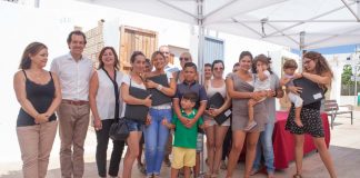 13 familias reciben las llaves de sus nuevas viviendas de Sant Ferran