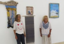 Una propuesta artística que une tejidos artesanales y pintura