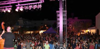 La plaza de Sant Ferran acoge el XIV Festival Guitarres de Formentera
