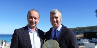 Formentera entrega un regal institucional a l’Athletic Club