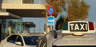 El Consell abre el plazo para la obtención de tres licencias de taxi estacional para esta temporada